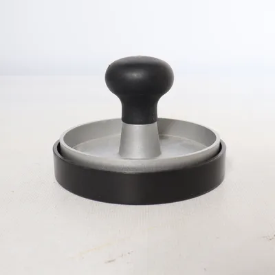 Presse à hamburger (Noir, Argent) de Sagaform