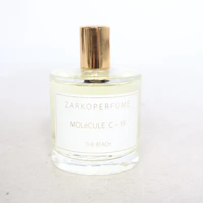 Eau de Parfum (Molecule C-19 The Beach) från Zarkoperfume