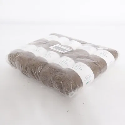 Yarn (Brown) from Hobbii
