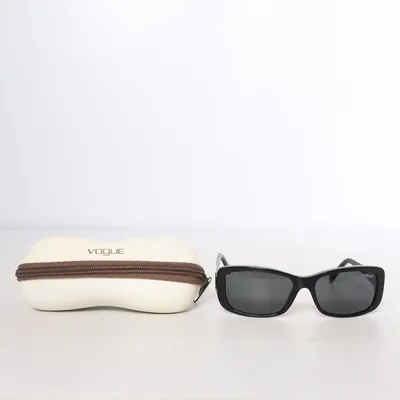 Lunettes de soleil (Noir) de Vogue