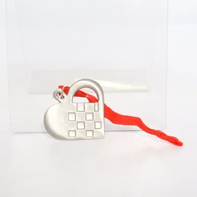 Charm (Silver, Red) from Rune Tennesmed Unknown metal