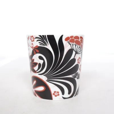 Dricksglas (Vit, Svart, Röd) från Hanna