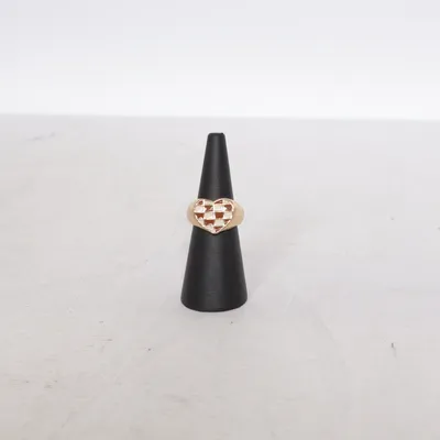 Klackring (Guldfärgad, Brun, Vit) Okänd metall