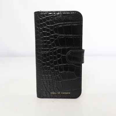 Phone cover (Black) from iDeal of Sweden