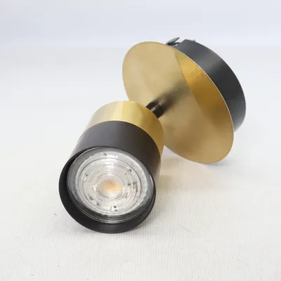 Spotlight (Black, Gold) from Brilliant