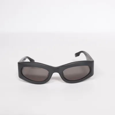 Solglasögon (Svart) från MCQ