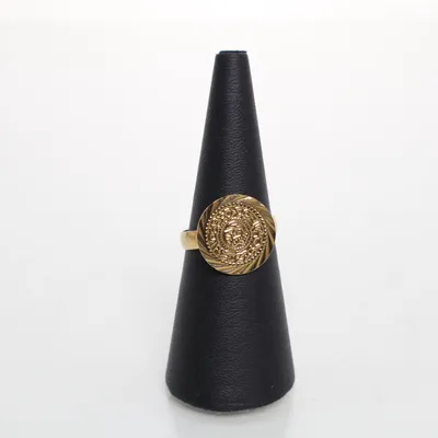 Ring (Guldfärgad) Okänd metall