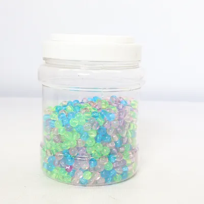Plastpärlor (Big Jar Of Letter Beads) från Panduro
