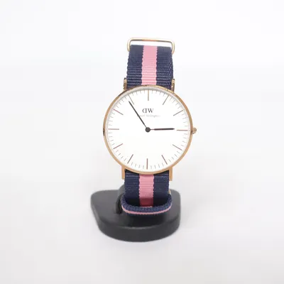 Armbandsur (Blå, Rosa, Vit) från Daniel Wellington