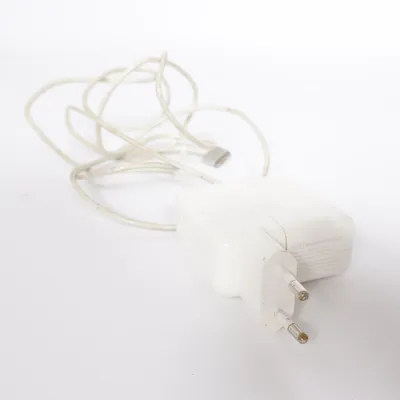 Computer oplader (A1436) van Apple