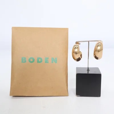 Örhängen (Guldfärgad) från Boden Okänd metall