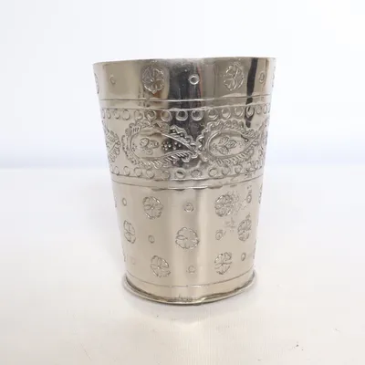 Pot (Argent) de Lisbeth Dahl