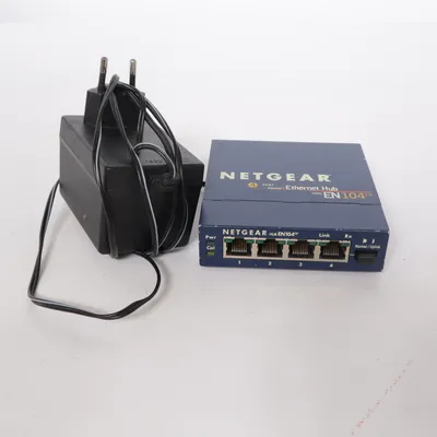 Nätverksswitch (EN104TP) från Netgear