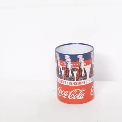 Burk (Röd, Vit, Svart) från Coca Cola