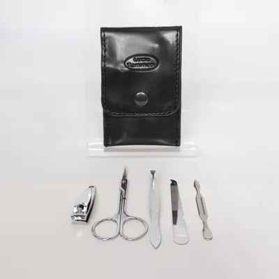 Nail care kit (Black) from Lucia Tommasi