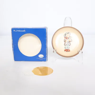 Wall plate (Beige, Multicolored) from Goebel