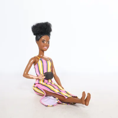 Dukke (Barbie Fashionista Doll with Vitiligo (Mattel GHW51)) fra Barbie Collection