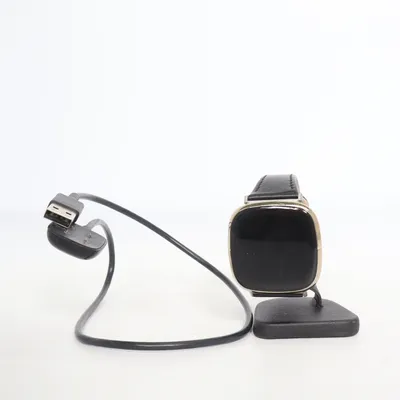 Armbandsur (Svart, Guldfärgad) från FitBit