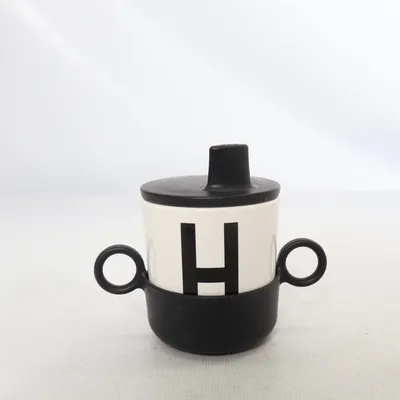 Sippy cup (Black, White) from Design Letters