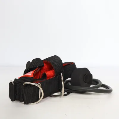 Workout equipment (Black, Red) from Neck & Neck