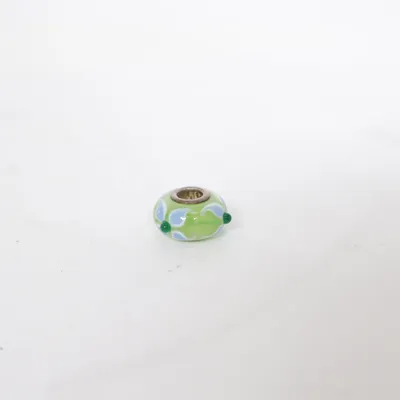Charm (Green) Unknown metal