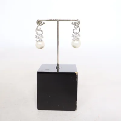 Boucles d'oreilles (Blanc, Argent) de Fashion Métal inconnu