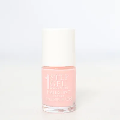 Nagellack (Sabrina) från Nails Inc.