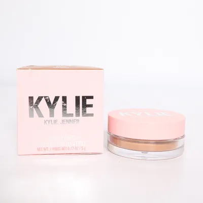 Poudre (600 Deep Dark) de Kylie Jenner