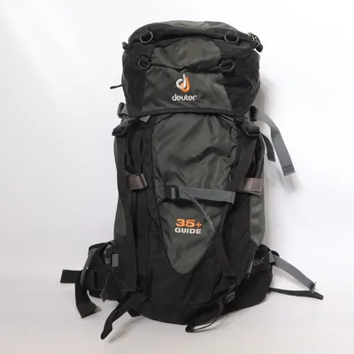 Vandrerygsæk (Grøn, Sort) fra Deuter