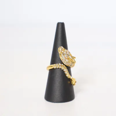 Ring (Guldfärgad) Okänd metall