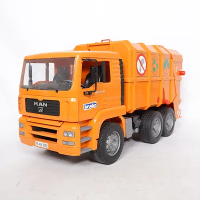 Leksaksbil (TGA 41.440) från Bruder