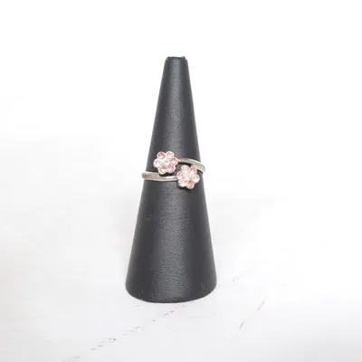 Ring (Rosa, Silverfärgad) Okänd metall
