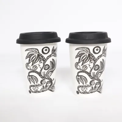 Mugg (2 ovanliga stora muggar i porslin motiv av Ulrika Hydman Wallien i nys!) från Ulrica Hydman Vallien