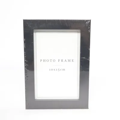 Ram (Svart) från Rusta