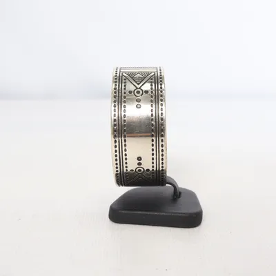 Armband (Silverfärgad) Okänd metall