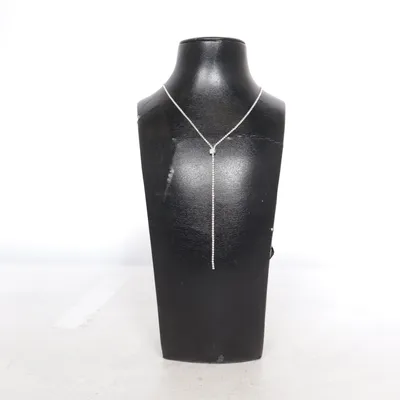 Halsband (Silverfärgad) Okänd metall