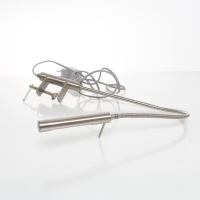 Skrivbordslampa (Silverfärgad) från TCM