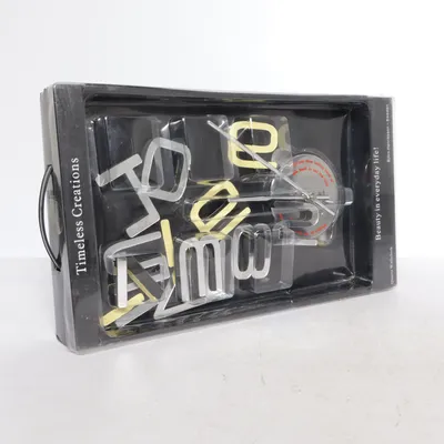 Väggklocka (Silverfärgad) från Björn Henriksson