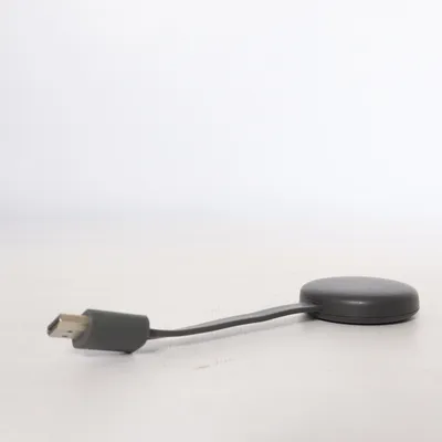 Adapter (Chromecast) from Google Chromecast
