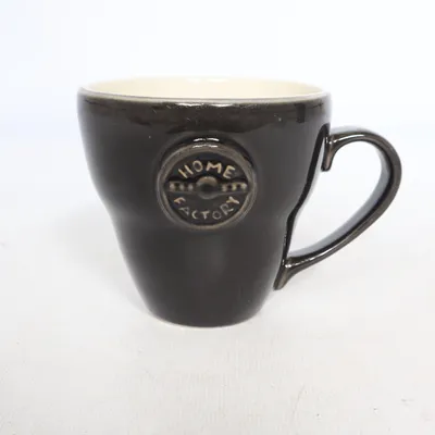 Becher (Schwarz) von Broste Copenhagen