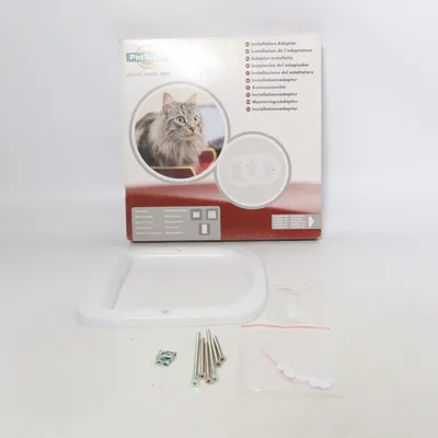 Pet accessory (Installation Adapter) from PetSafe