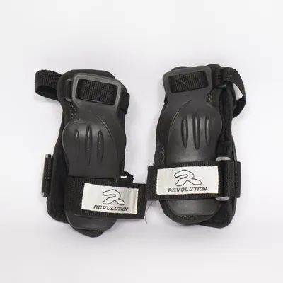 Handledsskydd (Svart) från Revolution