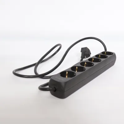 Power strip from Deltaco