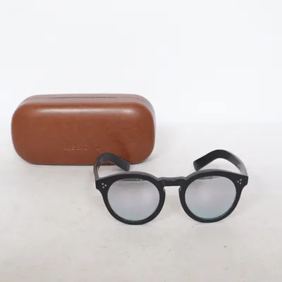 Solglasögon (Leonard 2) från Illesteva