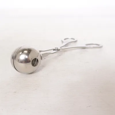 Køkkenudstyr (Meatball Tongs)