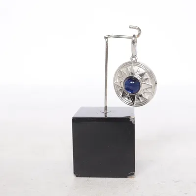 Berlock (Blå, Silverfärgad) Okänd metall