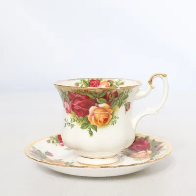 Kopp (Old Country Roses) från Royal Albert