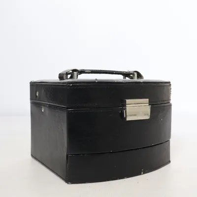 Makeup storage (Black)