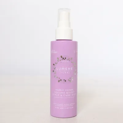 Spray volumisant (Nordic Volume Volume Boost Style & Care Mist) de Lumene