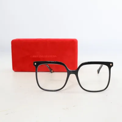 Glasses (Black) from Carolina Herrera